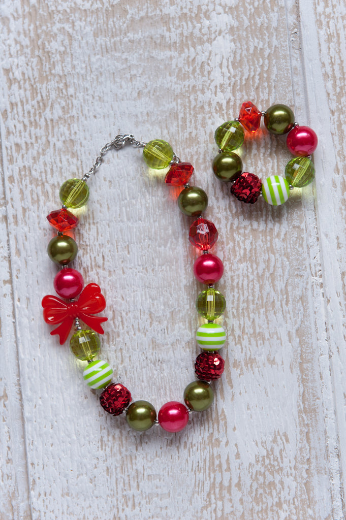 Holly Jolly Necklace