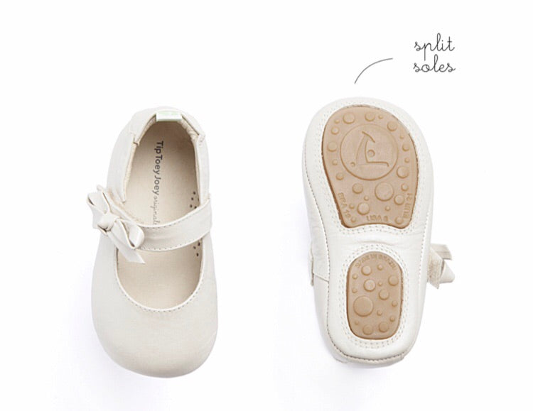 Dorothy - Antique WhiteSOLD OUT